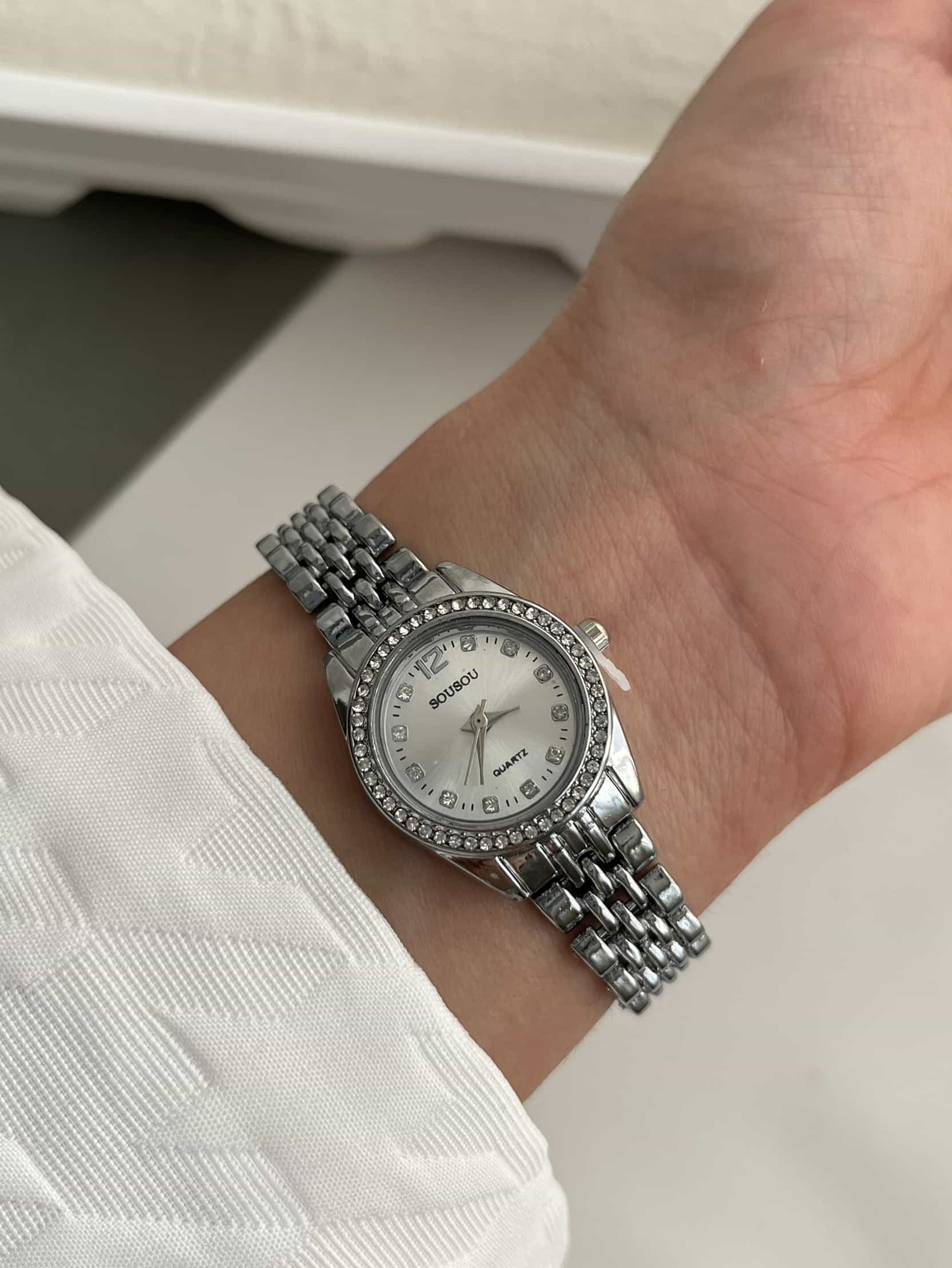 6E9F6F53-3E68-42B8-B16A-1A27448F5D12 زنجیریگردنقرهای - Image 1